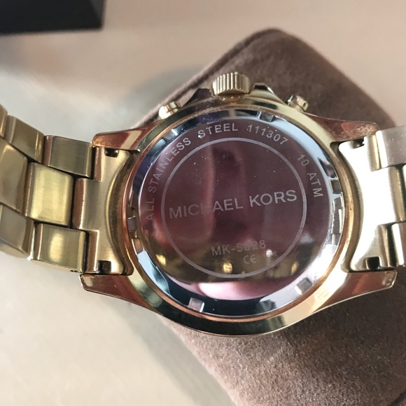 100% authentic Michael Kors Watch - Picture 5 of 5